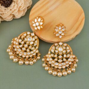 Heera Mukta Earrings